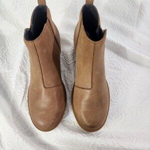 Sorel Evie II Women's  Velvet Tan gum sole zip wedge booties